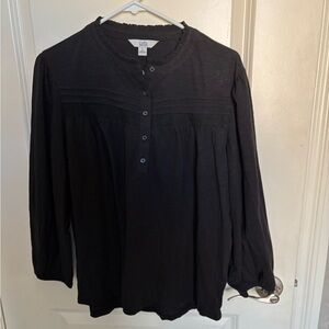 Croft & Barrow Black Button-Up Top